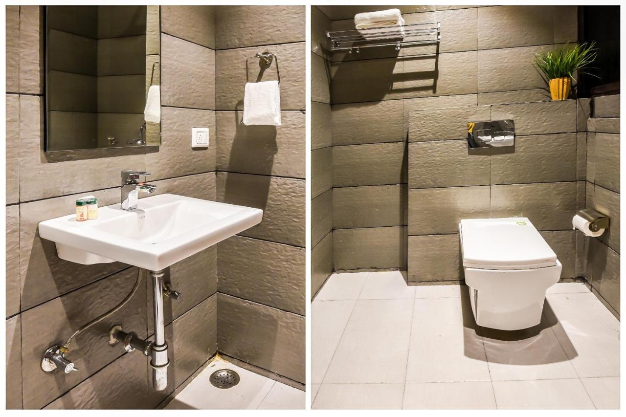 CAPITAL O 19133 Oak Tree Hotell New Delhi Eksteriør bilde